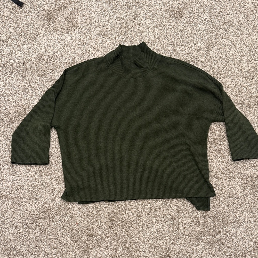 Old Navy Women's Forest Green Turtleneck Sweater